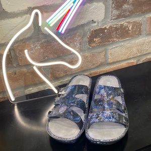 Alegria blue/ purple sandals.  Size 10 Velcro across top NWOT
